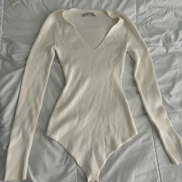 Abercrombie & Fitch body suit sweater - Picture 4 of 5